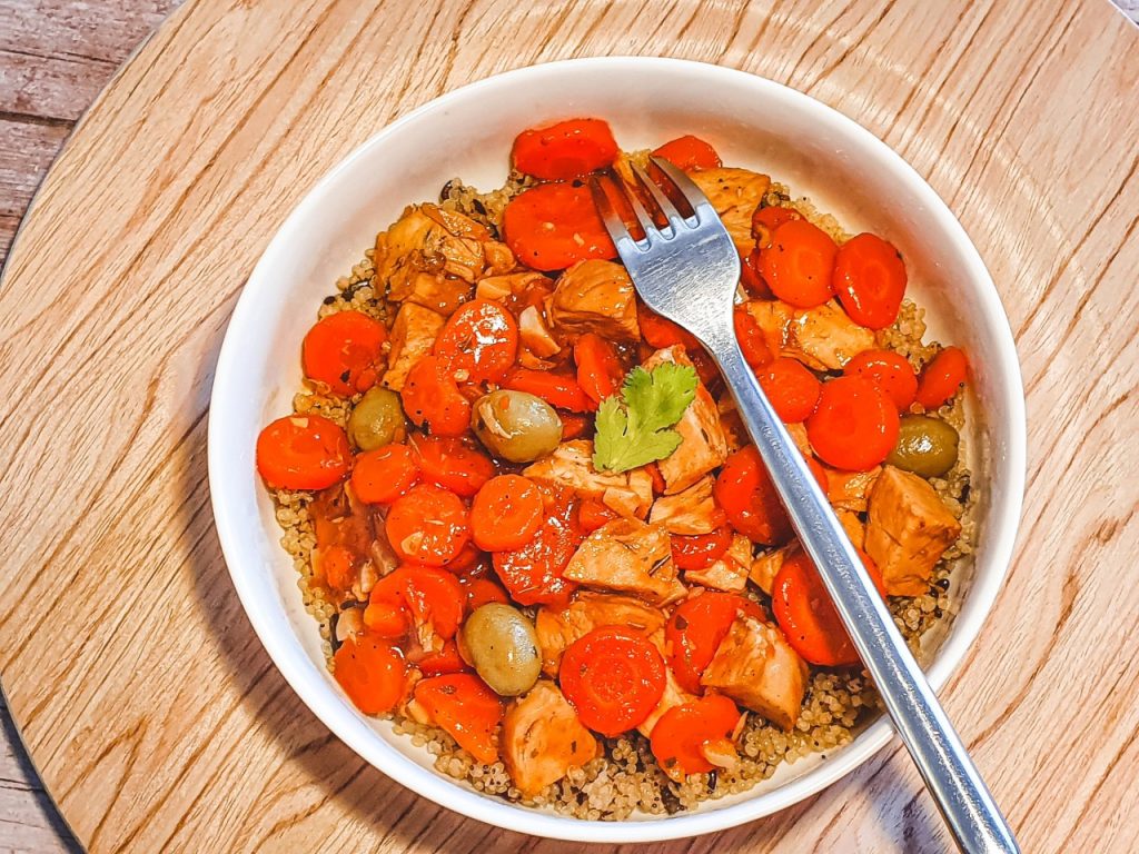 Poulet grillé aux carottes avec son quinoa Gourmicom